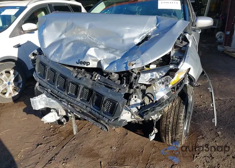 2021 Jeep Compass Altitude 4X4 из США, поврежденный, VIN 3C4NJDBB8MT567896